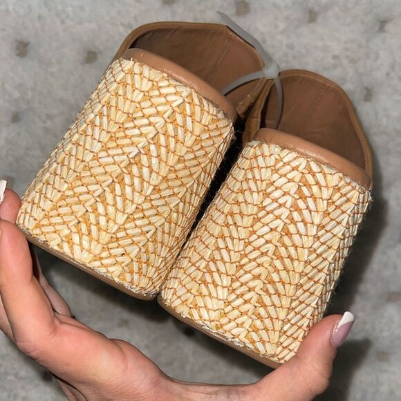 Seychelles | Tulip Platform Sandals - Picture 10 of 10